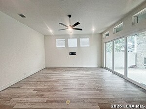 Building Photo - 418 Corwin Spgs
