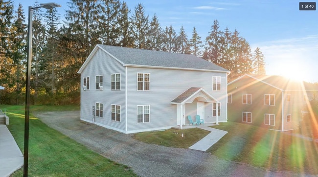 Building Photo - 127 Birdseye View Dr