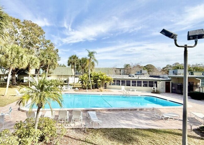 Building Photo - 1799 N Highland Ave