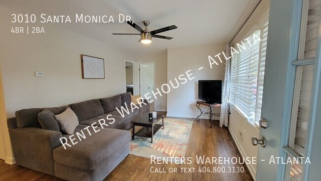 Building Photo - 3010 Santa Monica Dr