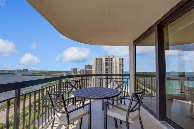 Building Photo - 5380 N Ocean Dr
