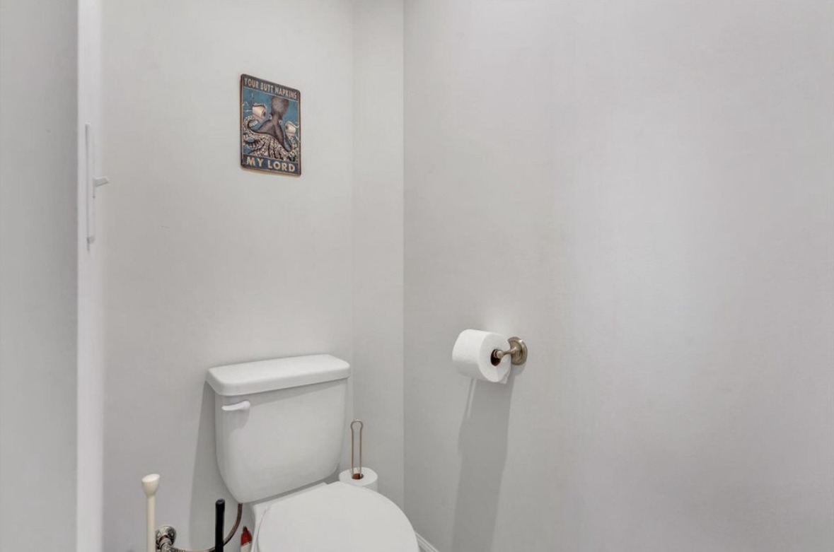 Building Photo - 62 Boxwood Ln