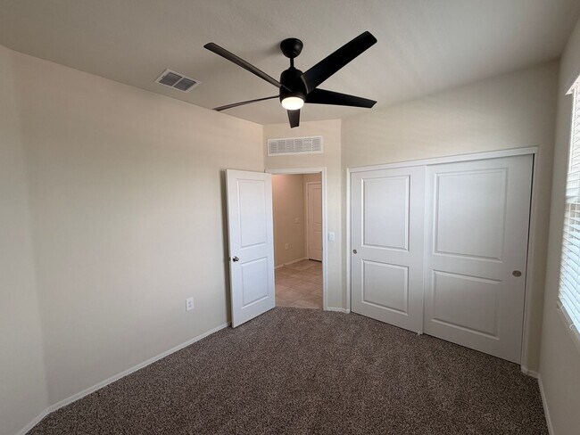 Building Photo - 18609 W Bronco Trl