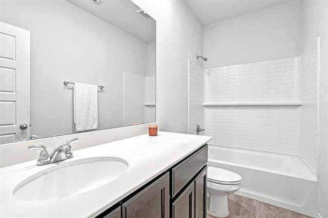 Building Photo - 9000 HUXLEY Dr