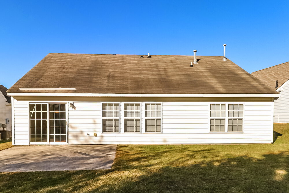 Building Photo - 2909 Deep Cove Dr NW