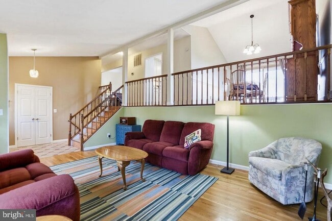 Building Photo - 4708 SUMMIT Rd