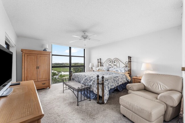 Building Photo - 6662 Boca Del Mar Dr