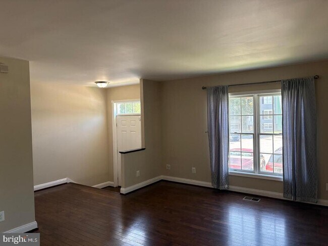 Building Photo - 12435 Turtle Dove Pl