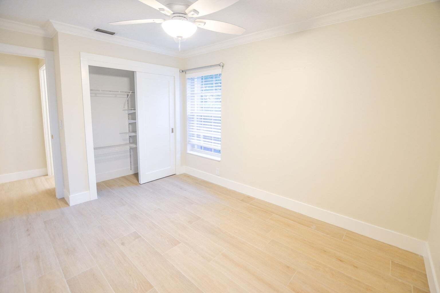 Building Photo - 226 Moccasin Trl W