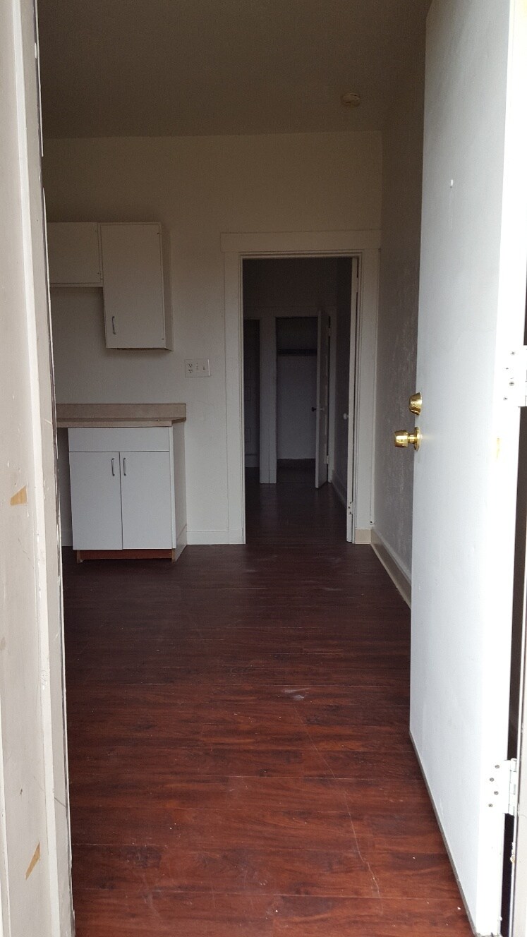 Building Photo - 2118 Bedford Ave