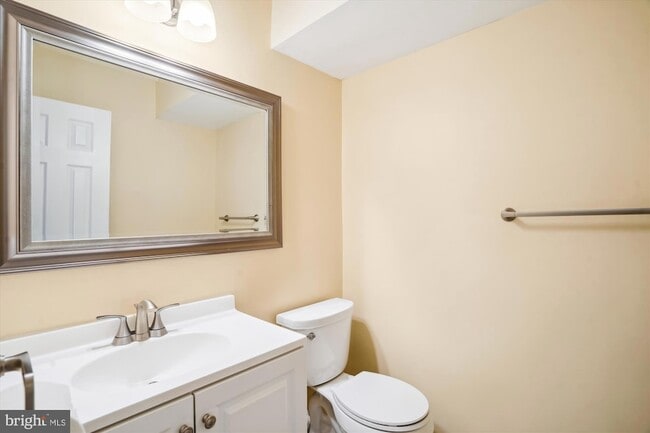 Building Photo - 2970 Schubert Dr