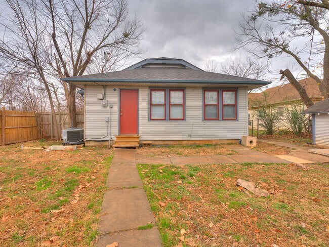 Building Photo - 3 Bedroom 2 Bath home in Shawnee!