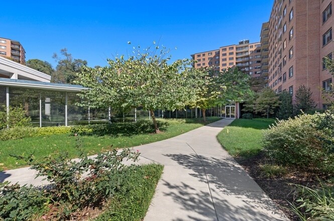 Building Photo - 4201 CATHEDRAL NW