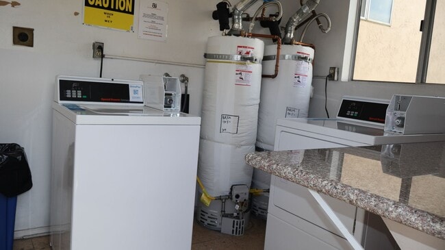 Building Photo - 1 bedroom 1 bath single level apartment in El Cajon City