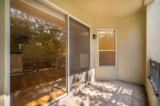 Building Photo - 755 Mainsail Dr