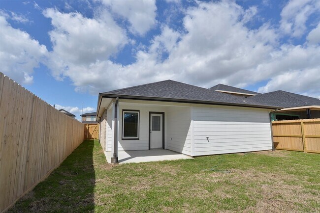 Building Photo - 4009 Bronco Sta Ln