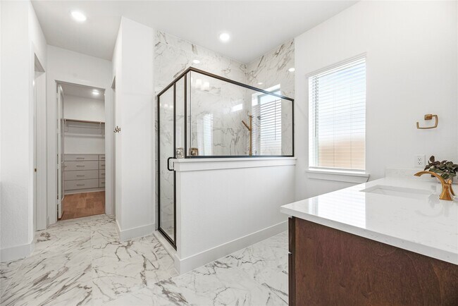 Building Photo - 541 Sprigtail Dr