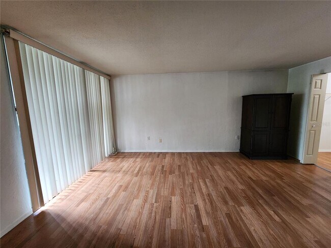 Building Photo - 719 SW 75th St