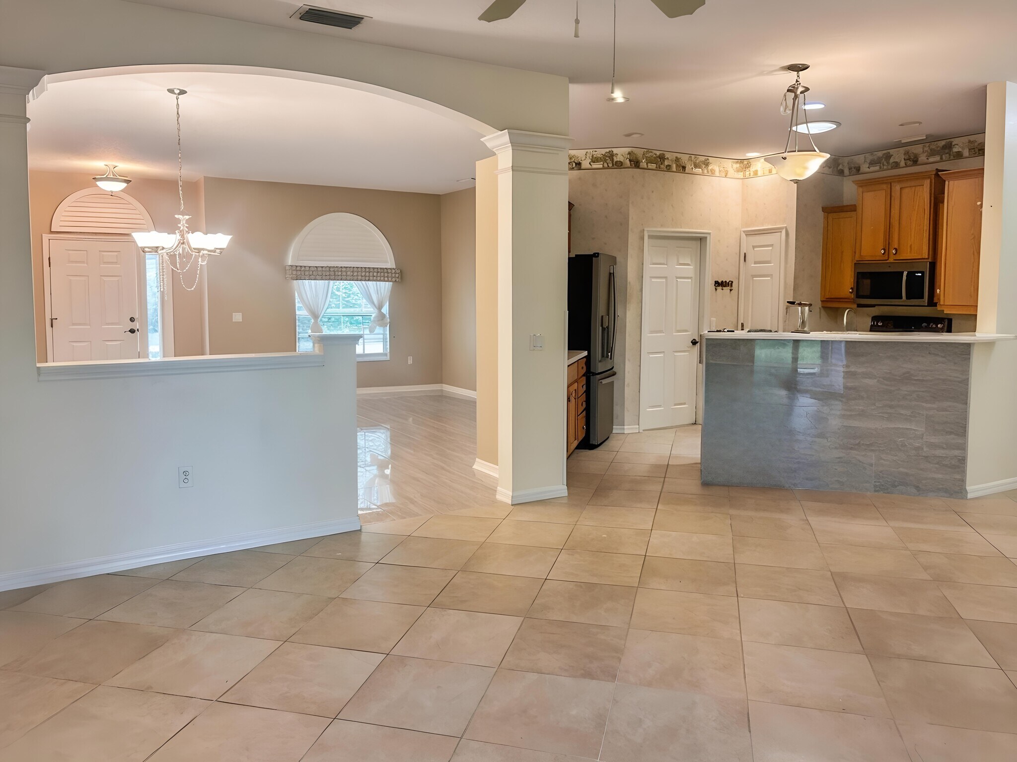 Building Photo - 1494 Millbrook Cir