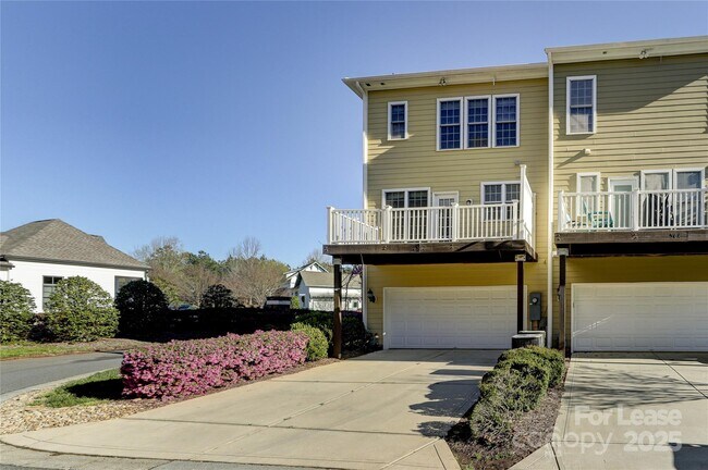Building Photo - 562 6th Baxter Crossing