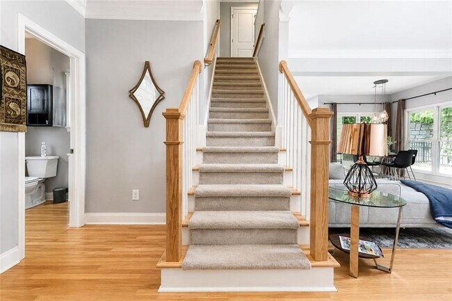 Building Photo - 2540 Village Creek Landing SE