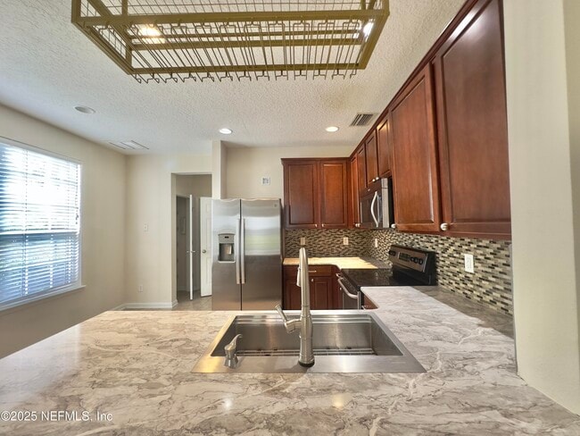 Building Photo - 3737 Windmaker Way