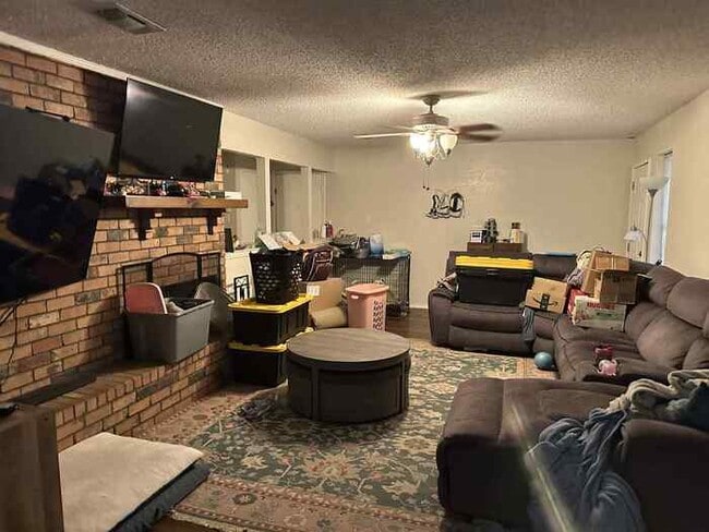 Building Photo - 7408 Quail Ct