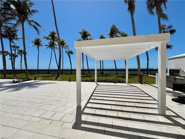Building Photo - 4001 Gulf Shore Blvd N
