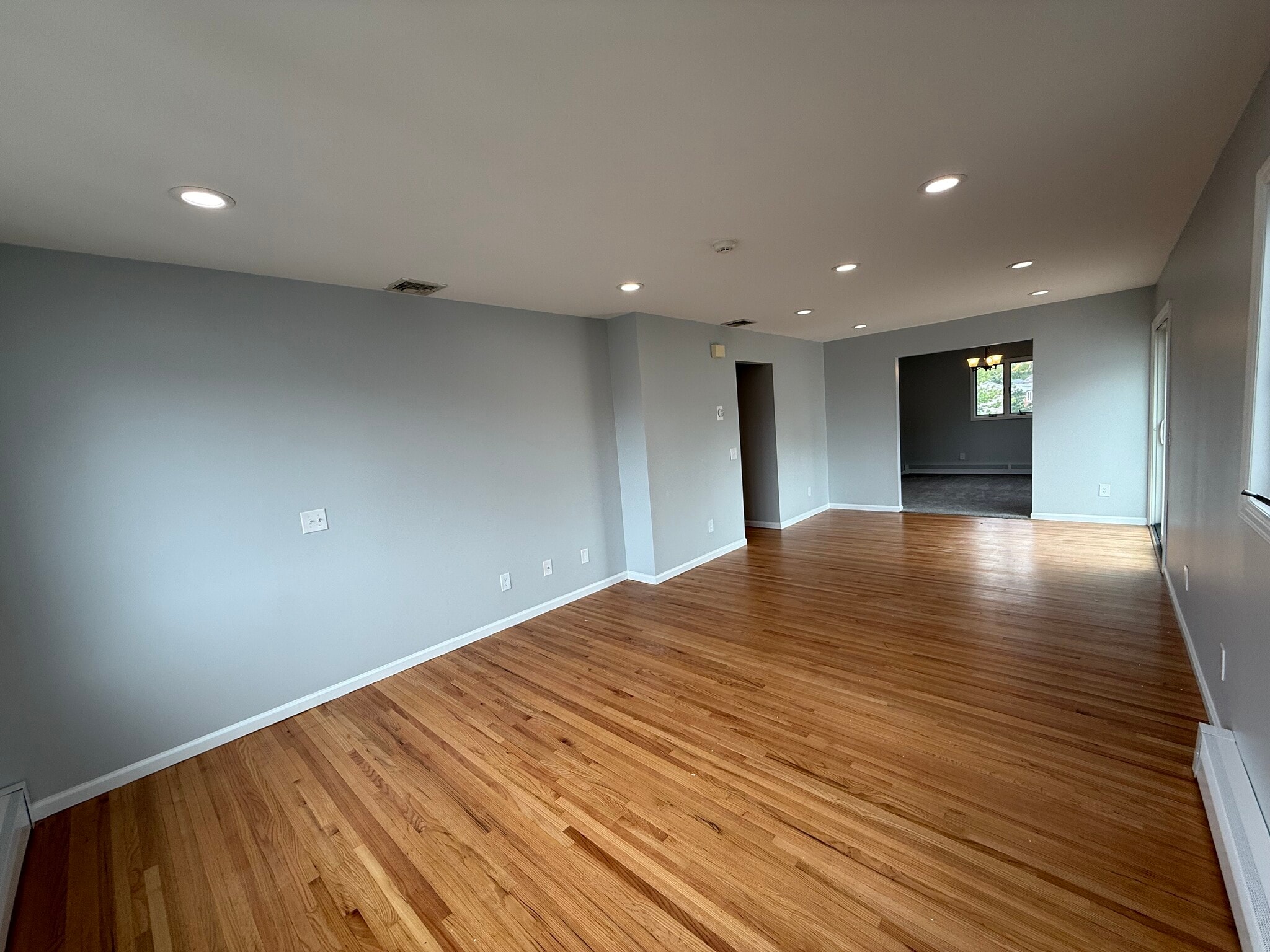 Building Photo - 44 Willow Wood Ct