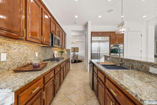 Building Photo - 57806 Cantata Dr