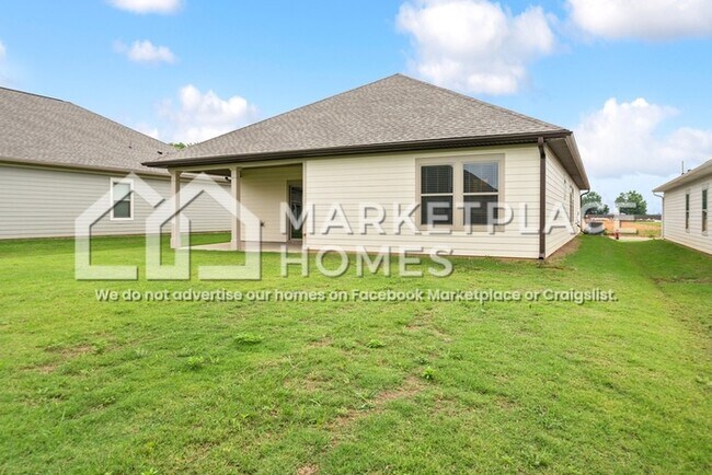 Building Photo - 15678 Brickman Ln