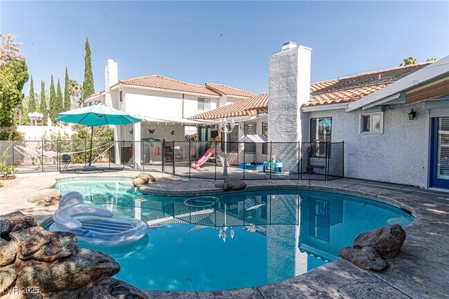 Building Photo - 9009 Feather River Ct