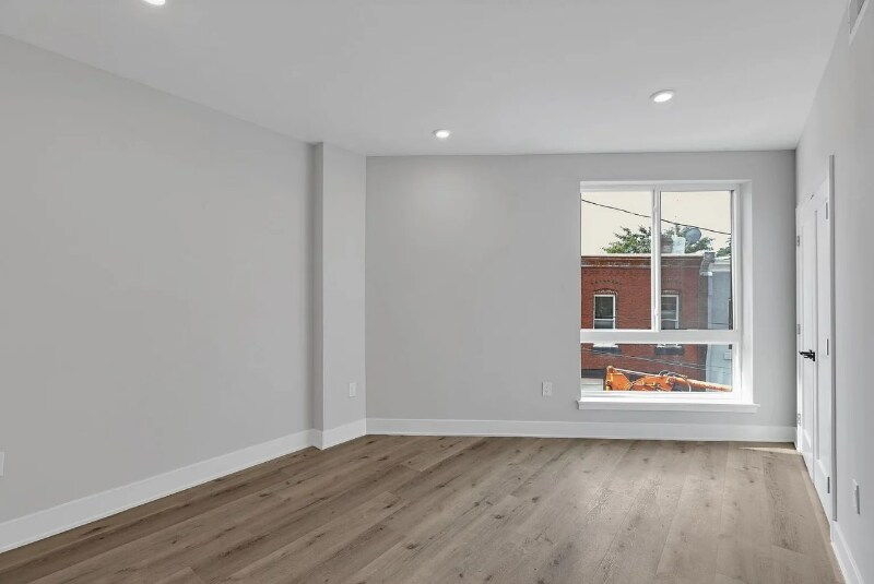 Building Photo - 937 N 29th St