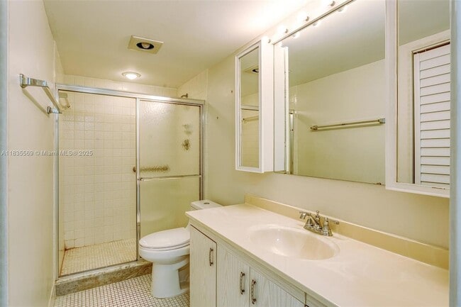 Building Photo - 2303 Lucaya Ln