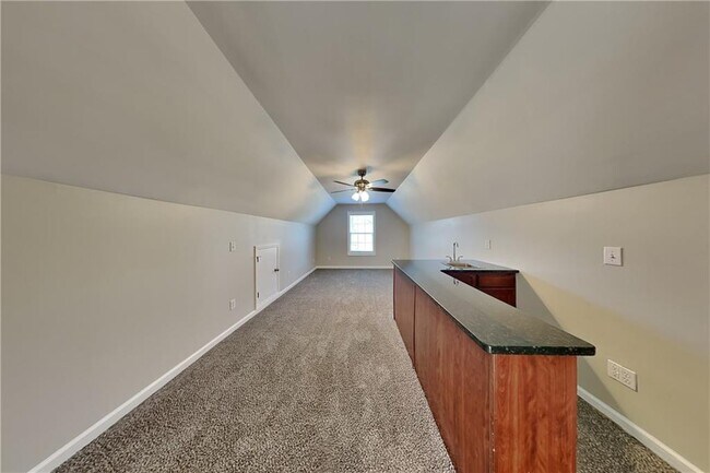 Building Photo - 412 Oscar Way