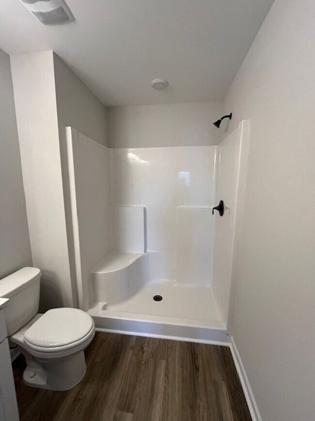 Building Photo - Brand New 3 bedroom 2.5 bath townhome in Leland area