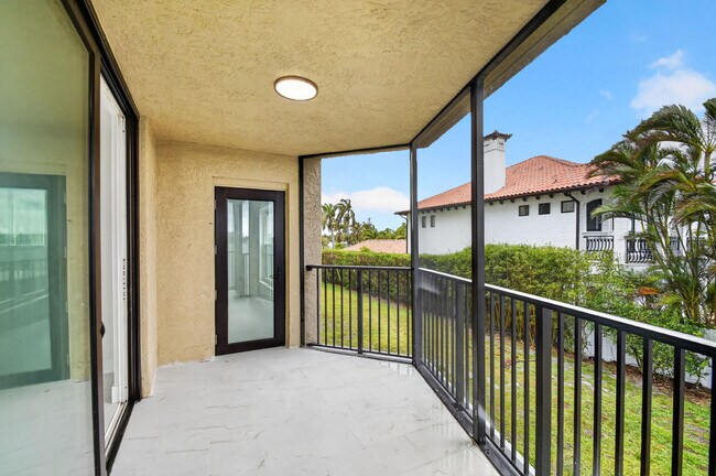 Building Photo - 896 N Federal Hwy