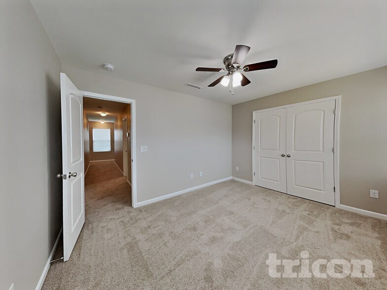 Building Photo - 230 Jobe Dr