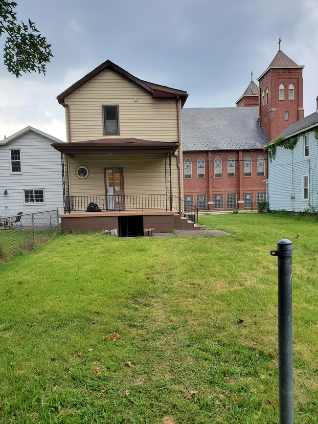 Building Photo - 507 3rd Ave