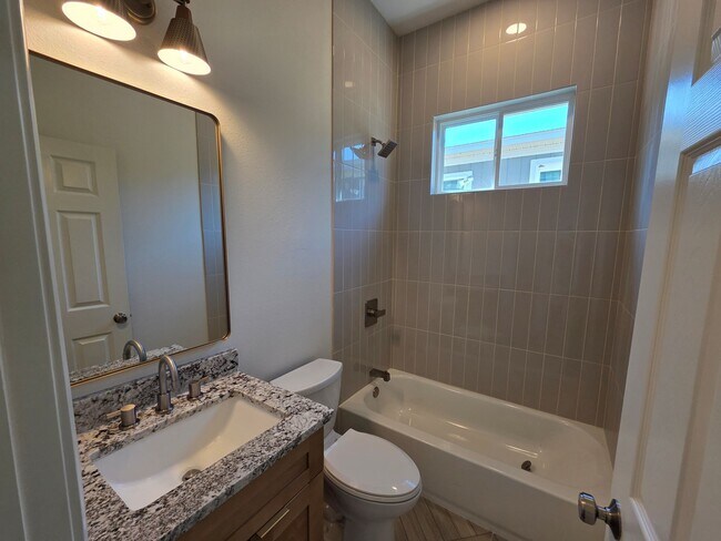 Building Photo - 16276 Jeet St