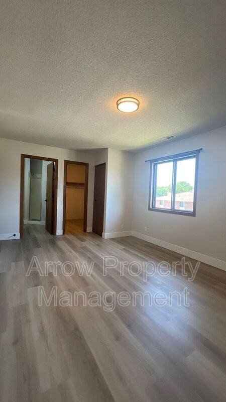 Building Photo - 2384 N 44th St