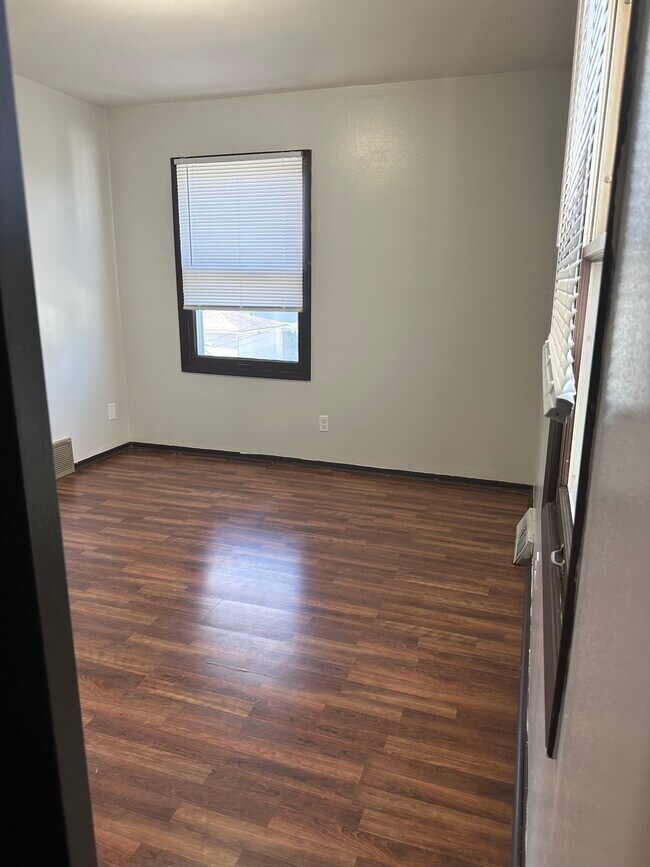 Building Photo - 1961 S 57th St