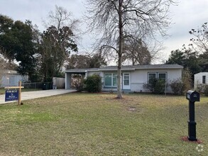 Building Photo - Forest Park - Warrington - 2 bedroom, 1 ba...