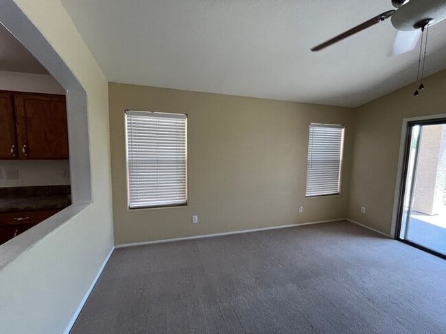 Building Photo - 3 Bedroom in Johnson Ranch Golf Community!