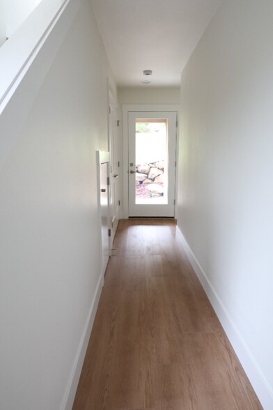 Building Photo - 12903 SE Ridgecrest Rd