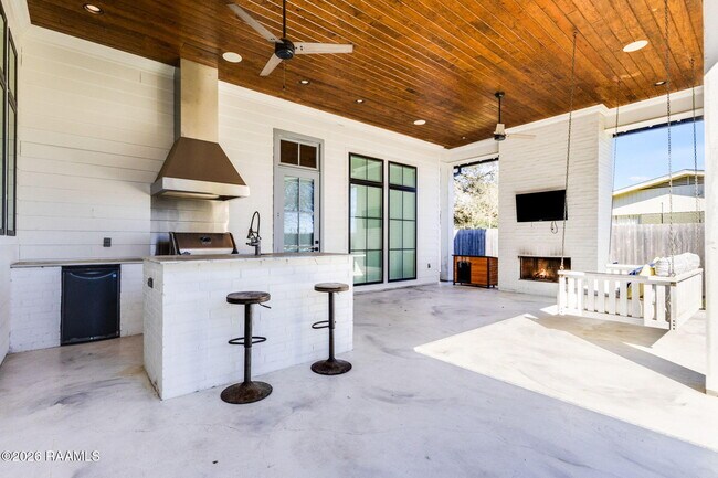 Building Photo - 103 Grand Oak Dr