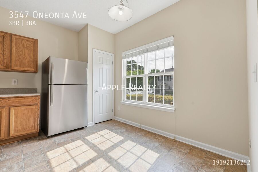 Building Photo - 3547 Oneonta Ave