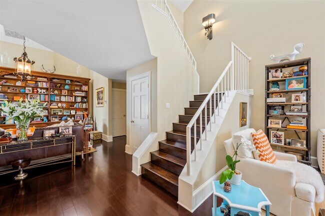 Building Photo - 2443 Windsor Way Ct