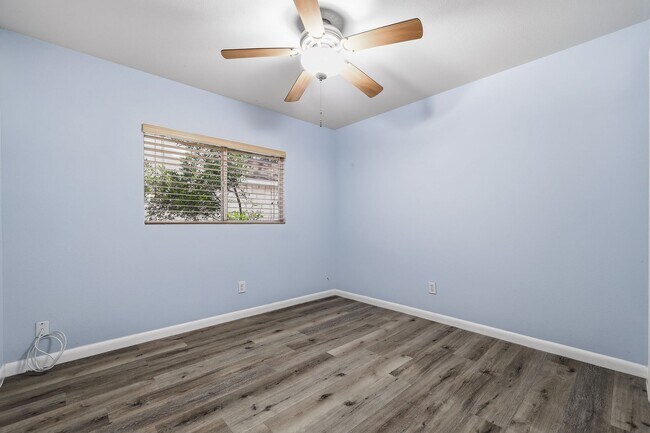 Building Photo - ***MOVE IN SPECIAL ONE WEEK FREE***Sophisticated Living Near Bamberger Nature Trails