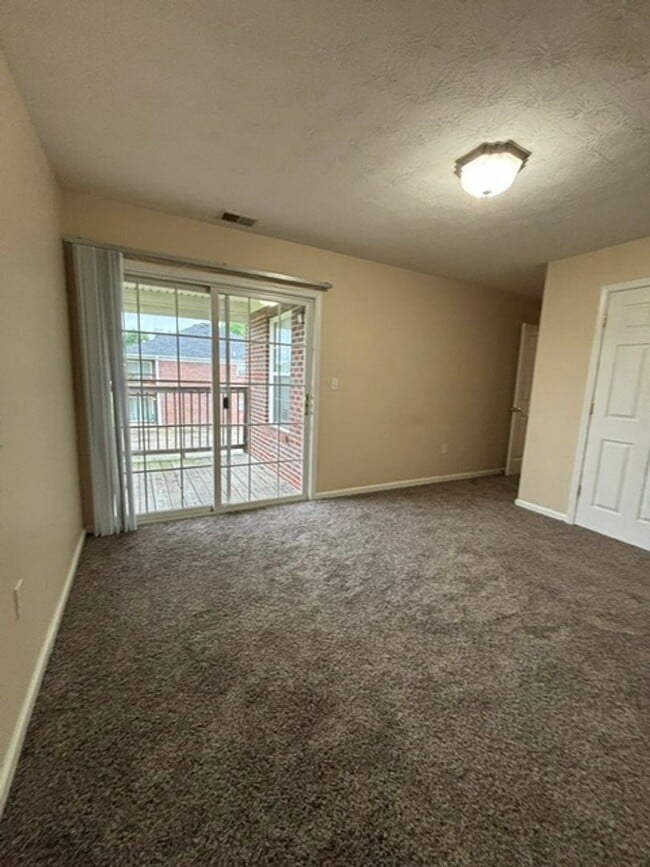 Building Photo - 101 Braxton Ct